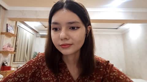 Alice online show from September 25, 5:42 pm