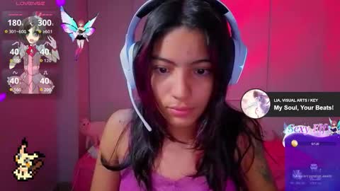 Helia Transfem and Amy online show from January 8, 8:42 am