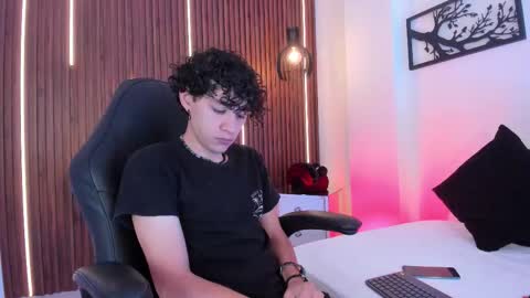 helios_obscuro online show from October 13, 12:40 pm