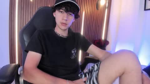 helios_obscuro online show from October 21, 3:55 am