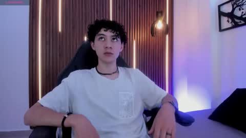 helios_obscuro online show from September 29, 4:17 pm