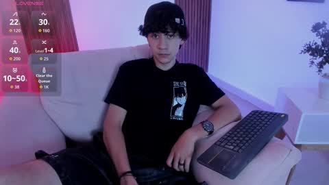 helios_obscuro online show from October 28, 3:51 am