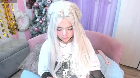 Laura online show from December 5, 6:37 am
