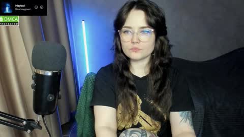 Red online show from December 22, 6:47 pm