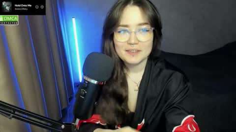 Snapshot of hell_hotline chatting on September 21, 5:06 pm Red online show from September 21, 5:06 pm