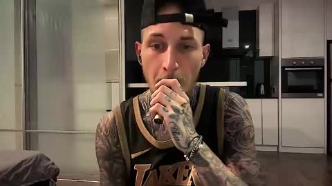 hellacozy online show from February 18, 9:14 pm