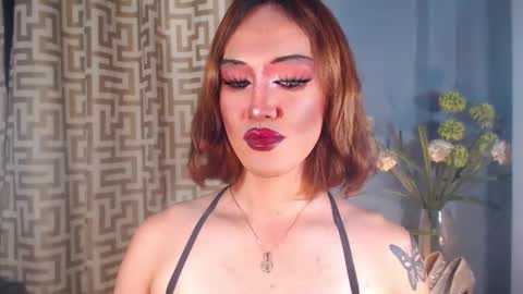 hellatarahathor online show from April 18, 1:57 pm