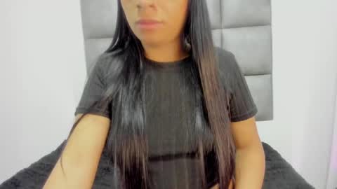 Snapshot of hellen__smith_ chatting on September 17, 1:14 pm hellen__smith_ online show from September 17, 1:14 pm