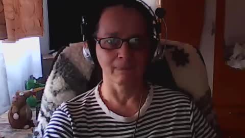 Snapshot of hellenmarie chatting on January 14, 11:31 am hellenmarie online show from January 14, 11:31 am