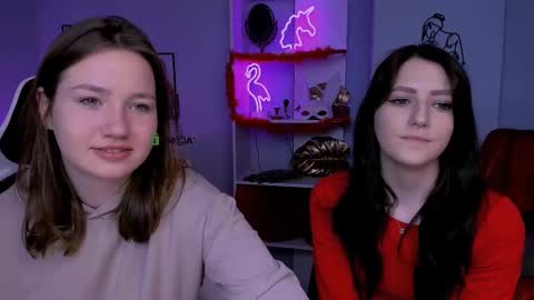 Snapshot of helli_belli chatting on March 5, 8:21 pm Helli online show from March 5, 8:21 pm