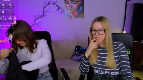 Helli online show from September 27, 8:06 pm