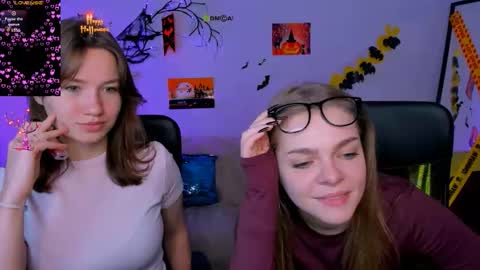 Helli online show from October 28, 8:21 pm