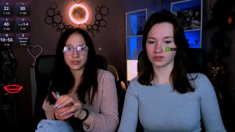 Helli online show from November 23, 9:02 pm