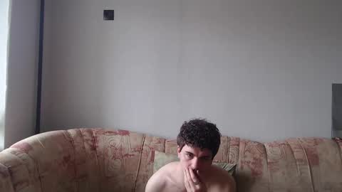 Snapshot of hellish_sugar chatting on February 9, 8:21 am Remy online show from February 9, 8:21 am