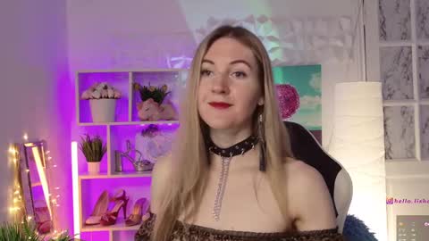Alisia  Monday to Friday from 10 am to 4 pm GMT 2 online show from February 10, 8:09 am