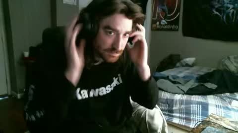 longhairbeardedguy online show from April 9, 11:16 am