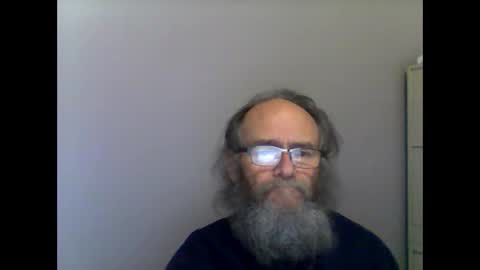 Snapshot of helopilot01 chatting on December 8, 11:40 pm helopilot01 online show from December 8, 11:40 pm