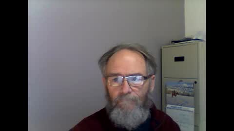 Snapshot of helopilot01 chatting on February 18, 12:37 am helopilot01 online show from February 18, 12:37 am