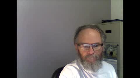 Snapshot of helopilot01 chatting on March 4, 3:59 pm helopilot01 online show from March 4, 3:59 pm