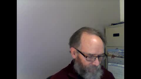Snapshot of helopilot01 chatting on February 19, 12:25 am helopilot01 online show from February 19, 12:25 am