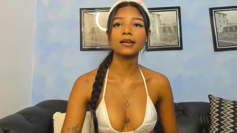 Snapshot of helsy_brunette chatting on September 15, 9:49 pm helsy_brunette online show from September 15, 9:49 pm