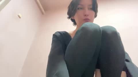 Snapshot of hencamx chatting on February 8, 8:53 pm Eva online show from February 8, 8:53 pm