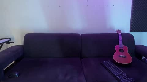 Snapshot of henrik_senn chatting on December 2, 2:47 pm henrik_senn online show from December 2, 2:47 pm