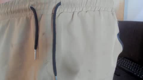 henrik_senn online show from October 10, 1:55 am