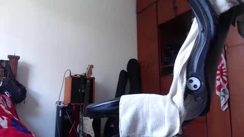 Snapshot of henry_barbarian_ chatting on March 9, 9:46 pm Henry Barbarian online show from March 9, 9:46 pm