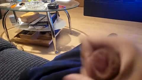 Henrybones online show from October 19, 6:07 am