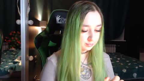 Snapshot of hentaishiing chatting on February 25, 6:12 pm Hentaishiing online show from February 25, 6:12 pm