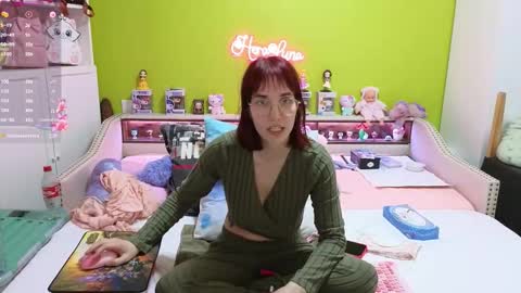 HeraLuna  online show from February 20, 9:50 pm