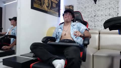 hercules_men online show from January 29, 8:56 pm