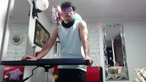 hercules_men online show from February 26, 10:49 am