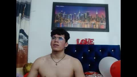 hercules_men online show from March 6, 6:19 am