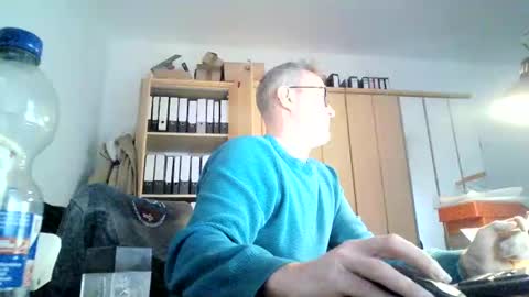 hering76 online show from December 31, 8:26 am