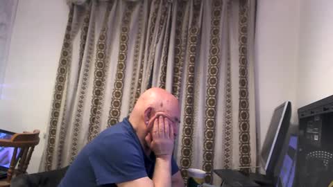 Snapshot of hermeneutika chatting on January 15, 7:05 am mature online show from January 15, 7:05 am