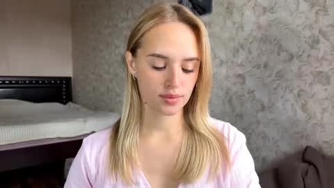 Sylvia online show from September 12, 8:16 am