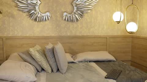 Hermione Scott online show from January 17, 1:03 pm