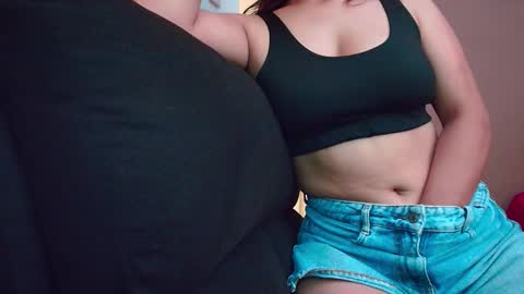 Charlotte Y Crystal online show from November 12, 2:41 pm