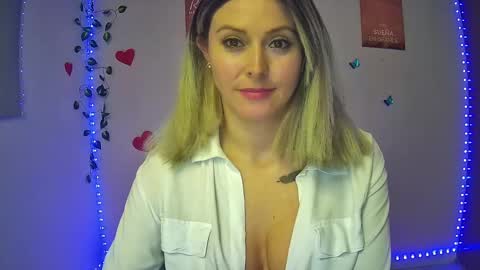 Hestesiaxx online show from February 20, 1:25 am
