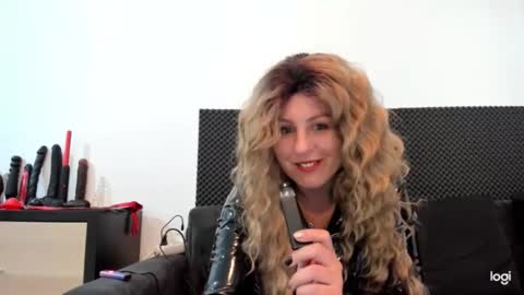 hexemmy online show from May 21, 1:39 pm