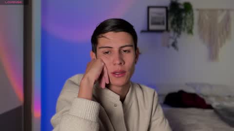 hey_cesard online show from December 4, 4:21 pm