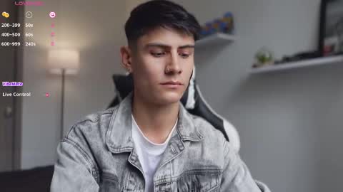 hey_cesard online show from September 18, 7:07 pm