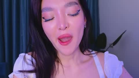 Audrey online show from February 26, 5:53 pm