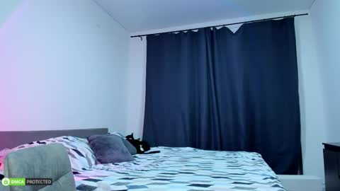 Bella 3 online show from September 25, 10:50 pm