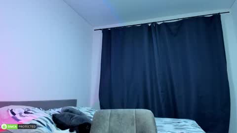 Bella 3 online show from September 24, 9:43 pm