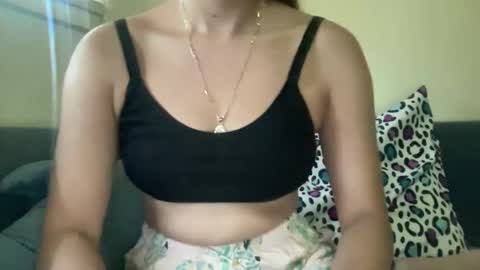 Snapshot of heybluebabe chatting on September 12, 5:26 pm Blue online show from September 12, 5:26 pm