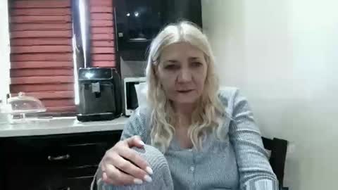 Heyheygrey online show from February 12, 7:56 am