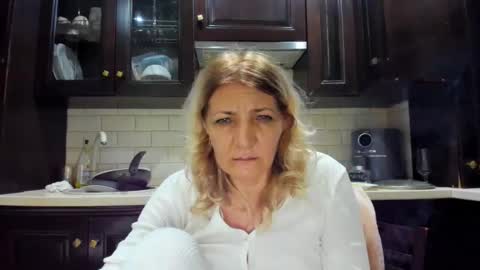 Snapshot of heyheygrey chatting on February 24, 1:57 am Heyheygrey online show from February 24, 1:57 am